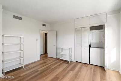 2201 N Central Avenue #5-E, Phoenix, AZ 85004 - Photo 18