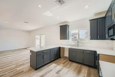 5519 S 11th Avenue, Phoenix, AZ 85041 - Photo 10