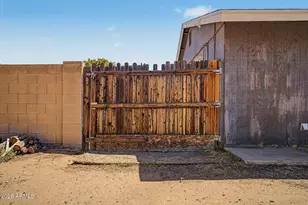 4218 N 82nd Dr, Phoenix, AZ 85033 - Photo 36