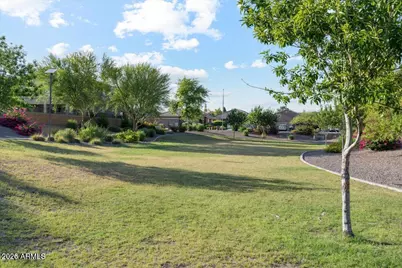 6748 W Charter Oak Road, Peoria, AZ 85381 - Photo 4