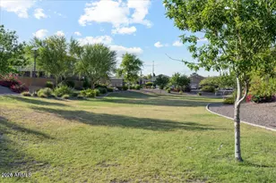 6748 W Charter Oak Rd, Peoria, AZ 85381 - Photo 4