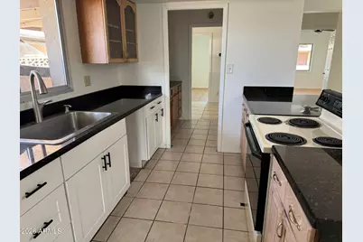 3437 W Acoma Drive, Phoenix, AZ 85053 - Photo 4