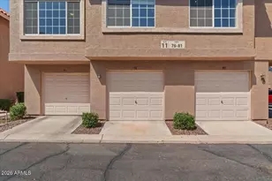 1633 E Lakeside Dr, Gilbert, AZ 85234 - Photo 34