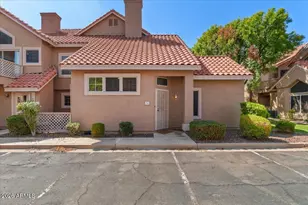 1633 E Lakeside Dr, Gilbert, AZ 85234 - Photo 2