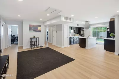 4109 N 34th Street, Phoenix, AZ 85018 - Photo 6