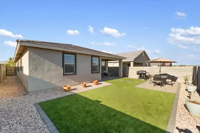 19145 W San Miguel Avenue, Litchfield Park, AZ 85340 - Photo 22