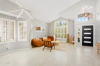 9332 E Karen Drive, Scottsdale, AZ 85260 - Photo 2