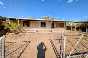 20300 E Emerald Dr, Black Canyon City, AZ 85324 - Photo 2