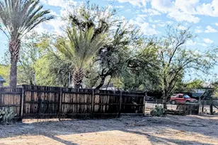 20300 E Emerald Dr, Black Canyon City, AZ 85324 - Photo 16