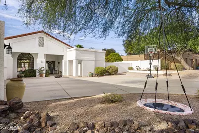 10452 E Cannon Drive, Scottsdale, AZ 85258 - Photo 2