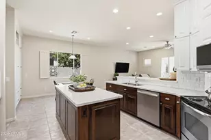 14043 N 90th Dr, Peoria, AZ 85381 - Photo 12