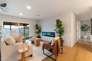 1637 W Griswold Rd, Phoenix, AZ 85021 - Photo 8