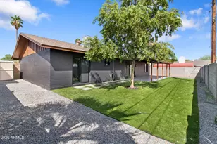 1637 W Griswold Rd, Phoenix, AZ 85021 - Photo 54