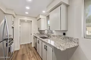 3242 E Camelback Rd, Phoenix, AZ 85018 - Photo 8