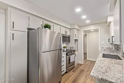 3242 E Camelback Road #106, Phoenix, AZ 85018 - Photo 6