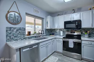 13025 W Redfield Rd, El Mirage, AZ 85335 - Photo 14