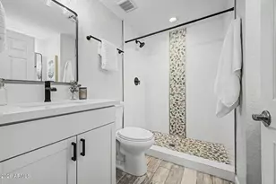 6919 E Moreland St, Scottsdale, AZ 85257 - Photo 12