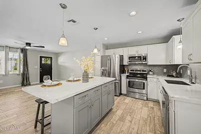 6919 E Moreland Street, Scottsdale, AZ 85257 - Photo 2