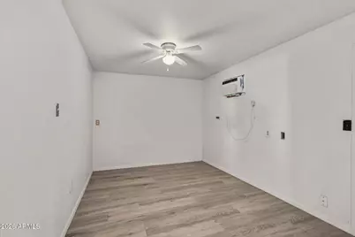 2925 W Mandalay Lane, Phoenix, AZ 85053 - Photo 16