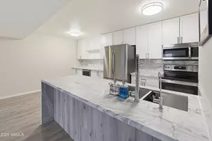 2938 N 61st Pl, Scottsdale, AZ 85251 - Photo 8