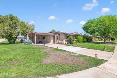 10024 W Lakeview Circle S, Sun City, AZ 85351 - Photo 1