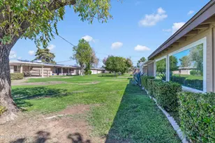10024 W Lakeview Cir S, Sun City, AZ 85351 - Photo 4