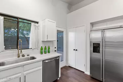 8814 W Shaw Butte Drive, Peoria, AZ 85345 - Photo 22