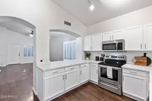 8814 W Shaw Butte Dr, Peoria, AZ 85345 - Photo 20