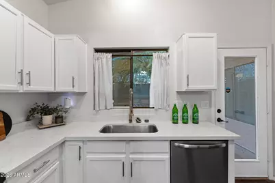 8814 W Shaw Butte Drive, Peoria, AZ 85345 - Photo 24