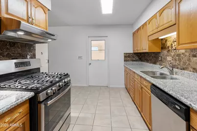10602 N 103rd Avenue, Sun City, AZ 85351 - Photo 18