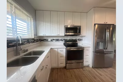 10013 W Lakeview Circle N, Sun City, AZ 85351 - Photo 4