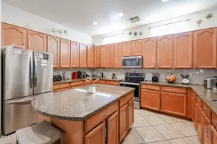 8888 W Rosewood Hills, Peoria, AZ 85383 - Photo 10
