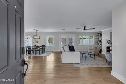128 E Myrtle Avenue, Phoenix, AZ 85020 - Photo 6