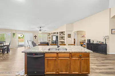 3672 N Crane Place, Casa Grande, AZ 85122 - Photo 10