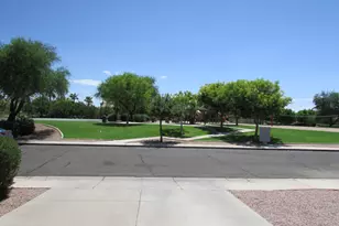 1346 S Palomino Creek Dr, Gilbert, AZ 85296 - Photo 12