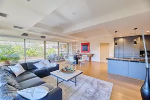 7147 E Rancho Vista Dr, Scottsdale, AZ 85251 - Photo 2