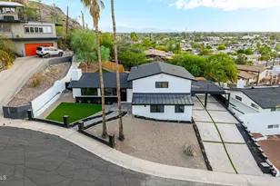 1315 E Echo Ln, Phoenix, AZ 85020 - Photo 1