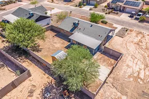10577 W Fernando Dr, Arizona City, AZ 85123 - Photo 12