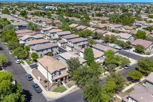 2898 S Hansen Dr, Gilbert, AZ 85295 - Photo 4