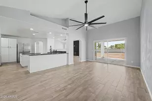 26052 S Glenburn Dr, Sun Lakes, AZ 85248 - Photo 10