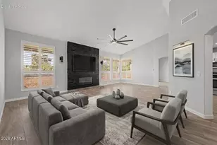 26052 S Glenburn Dr, Sun Lakes, AZ 85248 - Photo 2