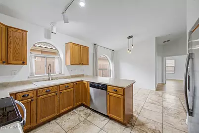 43924 W Cahill Drive, Maricopa, AZ 85138 - Photo 10