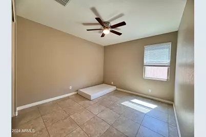 172 E Crescent Place, Chandler, AZ 85249 - Photo 36