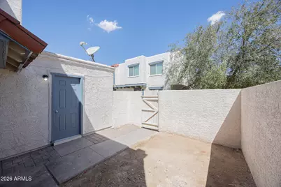 5246 N 42nd Lane, Phoenix, AZ 85019 - Photo 4