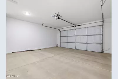 30575 W Hackberry Lane, Buckeye, AZ 85396 - Photo 12