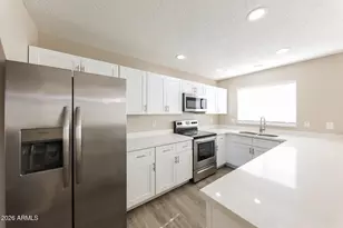 11317 N 92nd Ave, Peoria, AZ 85345 - Photo 6