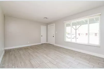 727 W Flint Street, Chandler, AZ 85225 - Photo 1