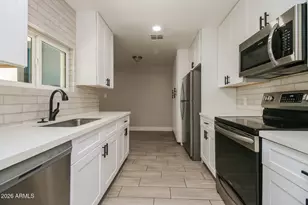 727 W Flint St, Chandler, AZ 85225 - Photo 6
