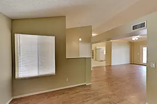 102 W Ivyglen St, Mesa, AZ 85201 - Photo 4