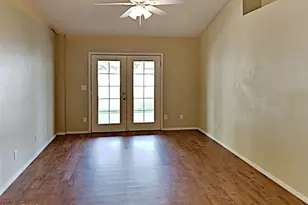 102 W Ivyglen St, Mesa, AZ 85201 - Photo 2